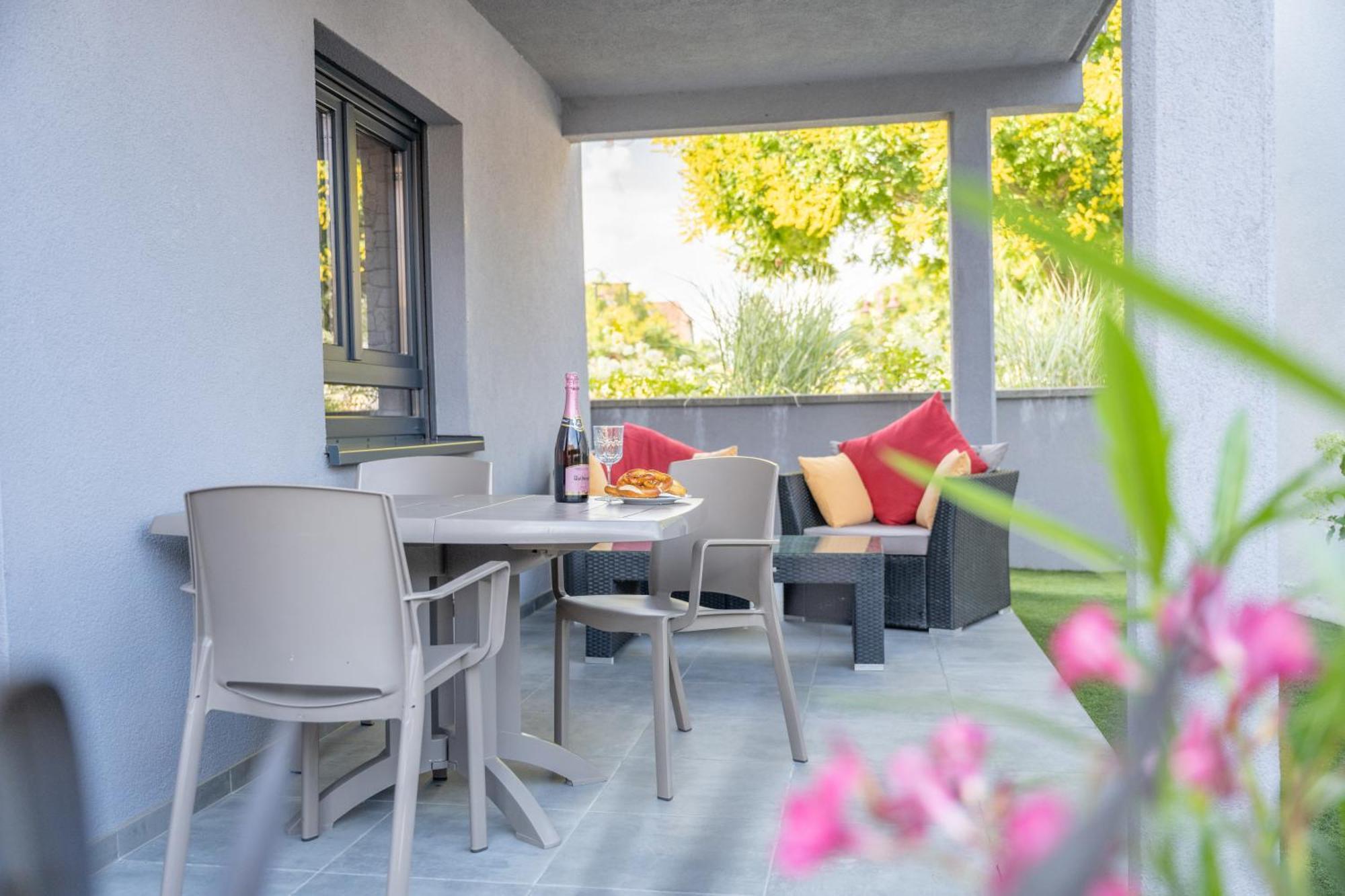 Le Refuge Des Sorciers Apartment Horbourg Ngoại thất bức ảnh